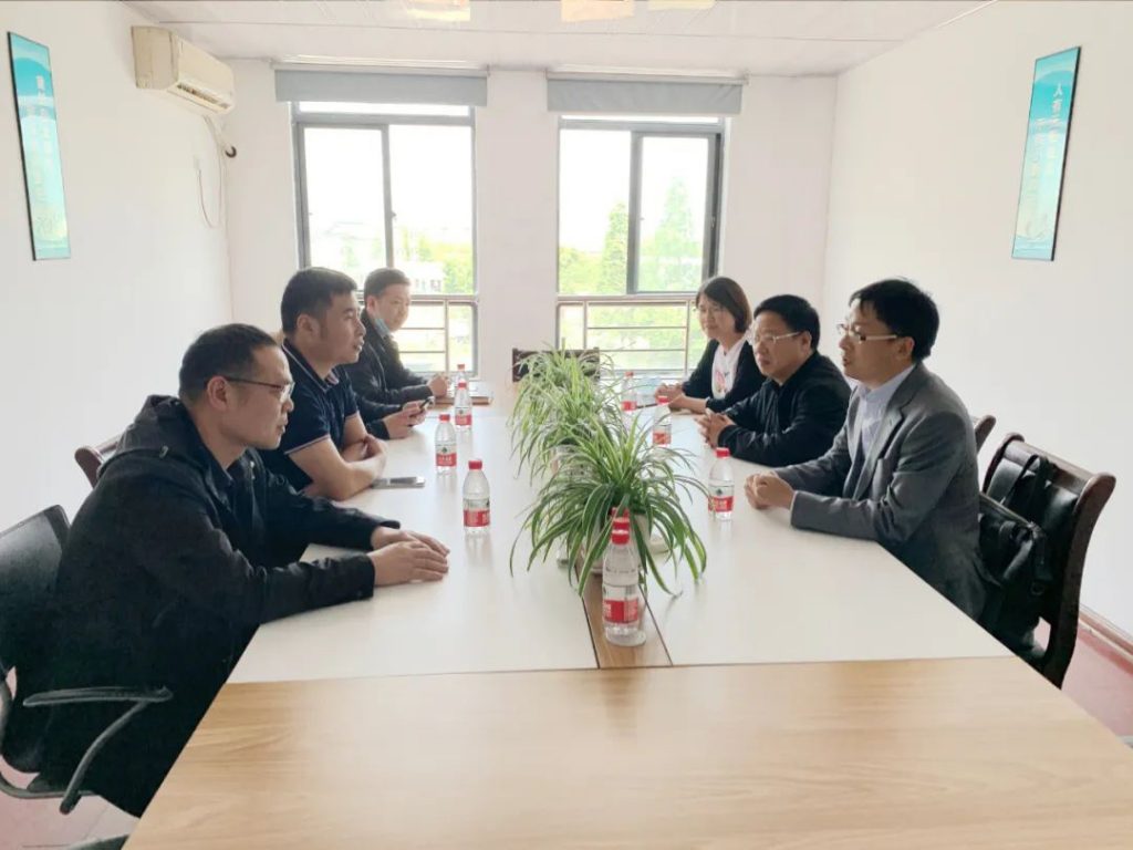 臺州學院副院長一行來我司參觀考察